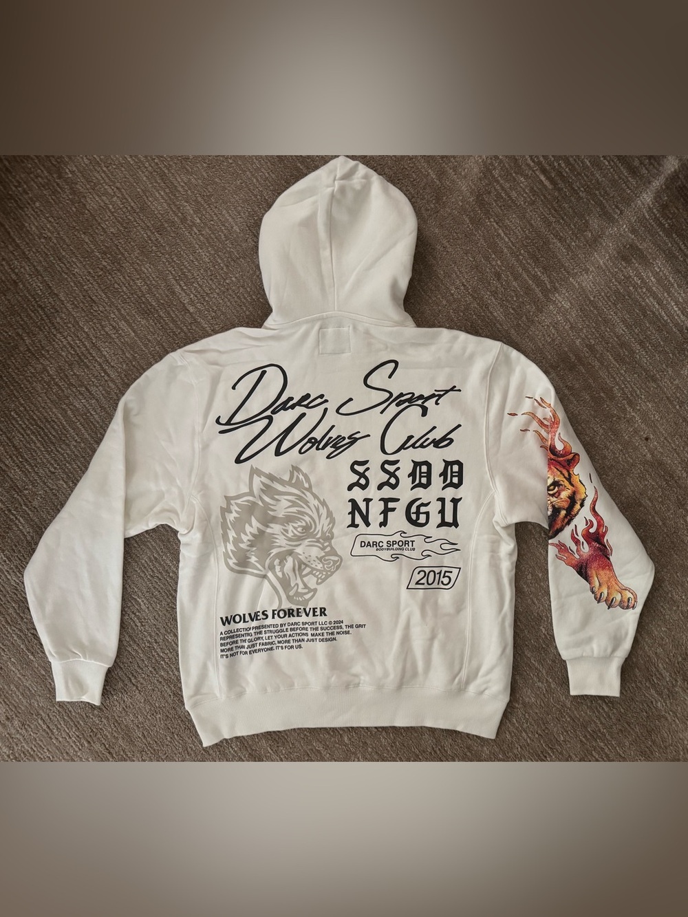 Darc Sport Wolves Club Wyoming Hoodie Men’s Size Large NWT